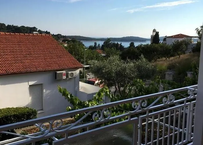 Double Hvar 15706d Gostinjska kuća